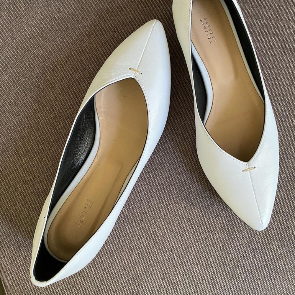 Barneys New York Vero Cuoio White Flats